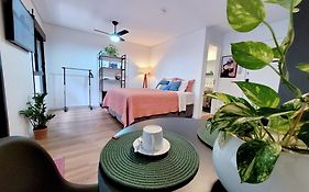 Apartamento charmoso em Pinheiros 250 metros da Estação Oscar Freire Hospital das Clínicas NUBANK INCOR PAULISTA